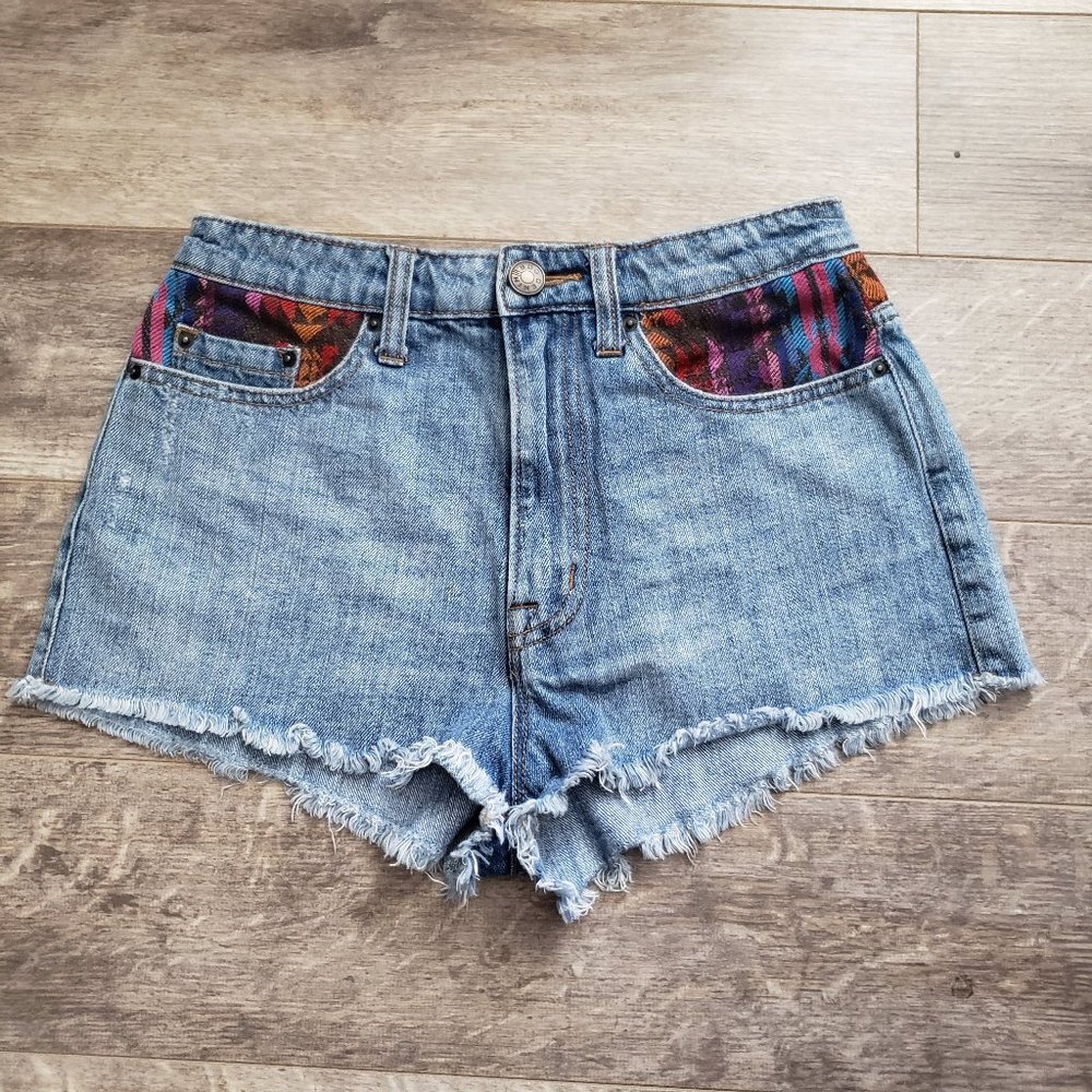 BDG Aztec Pocket High Rise Dree‎ Cheeky Plaid Pocket Jean Shorts Boho Daisy 27W